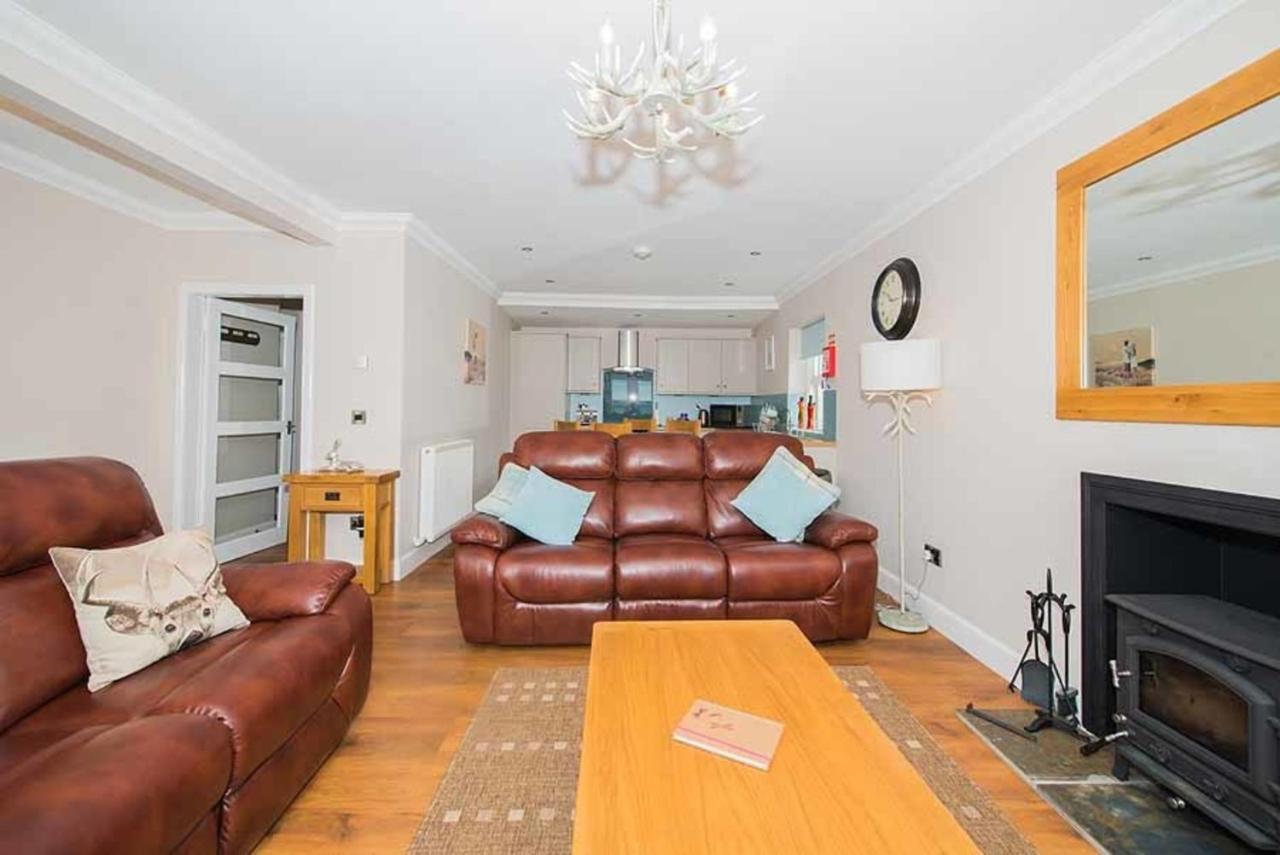 Douglas Fir Lodge With Hot Tub Near Cupar Fife Luthrie ภายนอก รูปภาพ